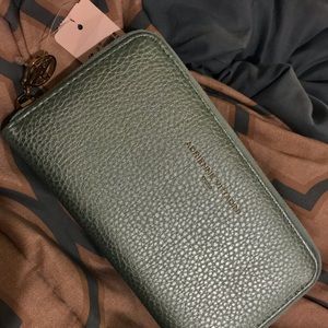 Arienne Vittandini Wallet. Summer 2018 Collection